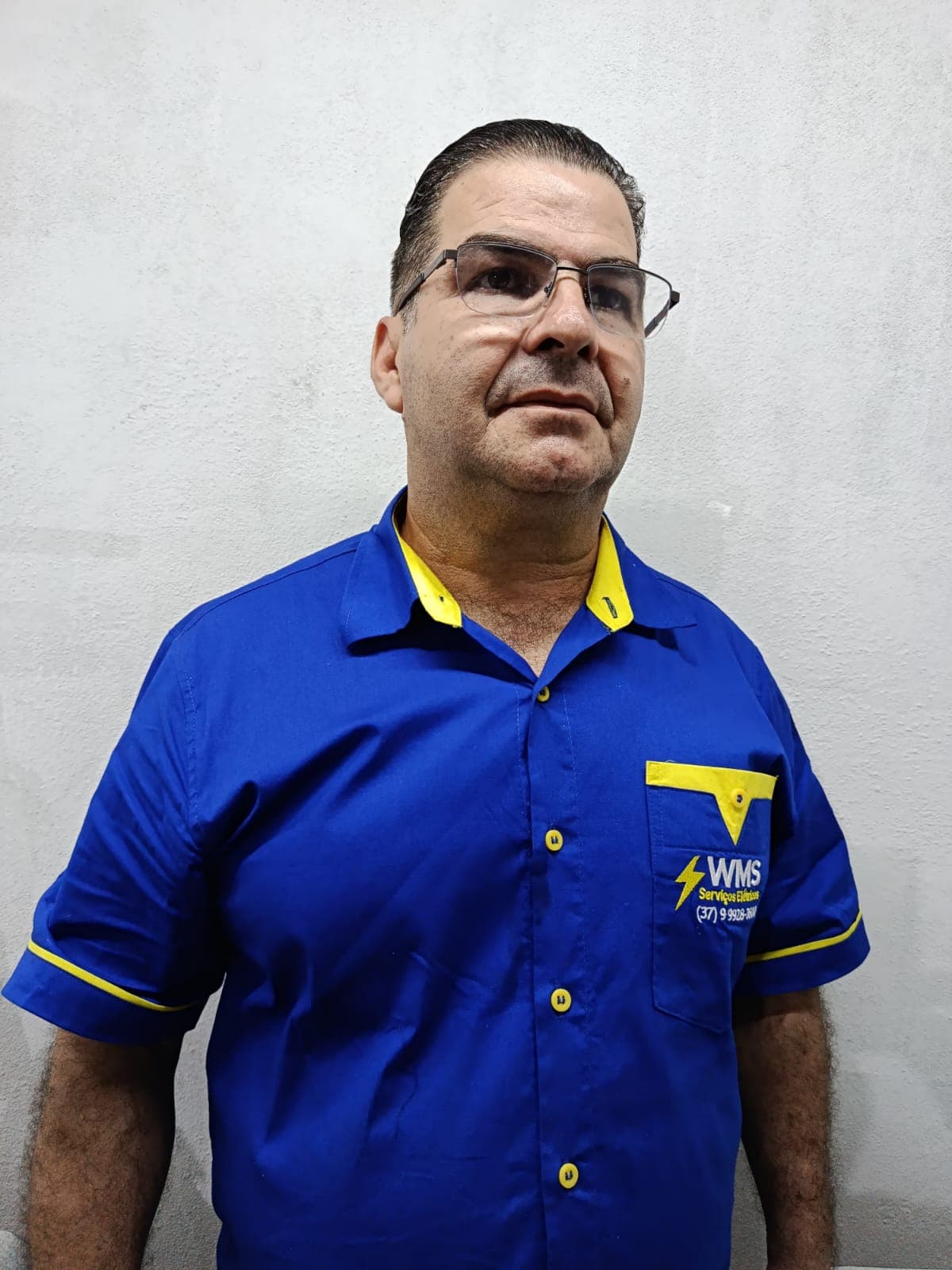 Profissional da WMS Serviços Elétricos